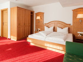 Stubaier Bergweihnacht inkl. Weihnachtsfeier & Galadiner | 6 Nächte