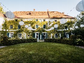 Romantische Tage im Ferienhaus nahe dem Schloss Ernegg inkl. einer Flasche Rotwein | 6 Nächte