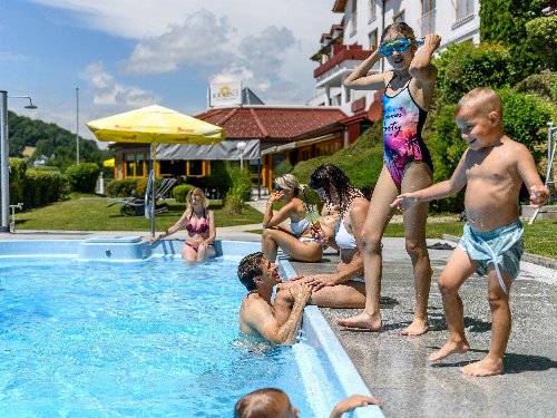 Vitalhotel Krainz mit Nebenhaus Familien Hotel