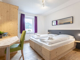 6 Nächte im Erzberg Alpin Resort inkl. Frühstück, Abenteuer Erzberg mit Hauly Fahrt & Vitalbad