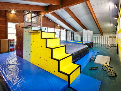 Basekamp Mountain Budget Hotel