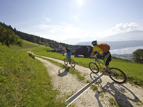 Kurzurlaub am Millstätter See mit Privatstrand & Infinitypool | 5 Nächte 