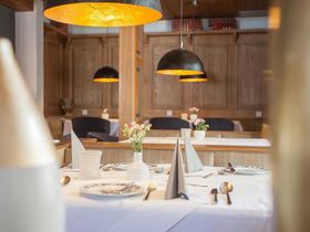 Mit Winterrabatt im Nov. & Dez. | Auszeit in Winterberg im Sauerland mit HP & Schwimmbad