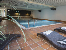 Mit Winterrabatt im Nov. & Dez. | Auszeit in Winterberg im Sauerland mit HP & Schwimmbad