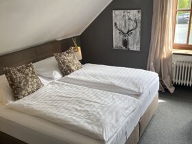 Mit Winterrabatt im Nov. & Dez. | Auszeit in Winterberg im Sauerland mit HP & Schwimmbad