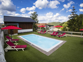 Familienglück im Chaletparadies: 6 Familien Tage am See