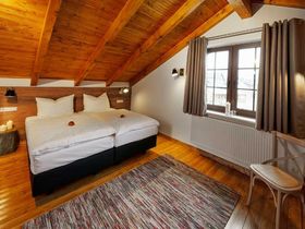 Familienglück im Chaletparadies: 6 Familien Tage am See