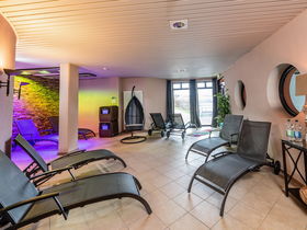 Familienglück im Chaletparadies: 6 Familien Tage am See