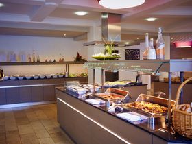 Familienglück im Chaletparadies: 6 Familien Tage am See