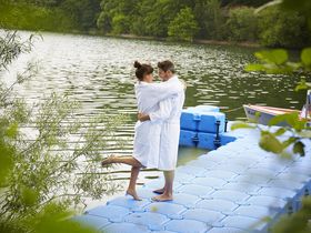 Familienglück im Chaletparadies: 6 Familien Tage am See