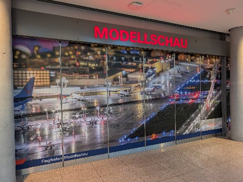 Startklar in Hamburg – Faszination Flughafen inkl. Modellschau & Dinner