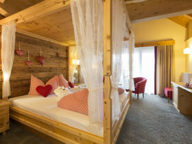 Wandertage im 4*S Hotel im Zillertal inkl. geführter Wanderungen | 4 Nächte A