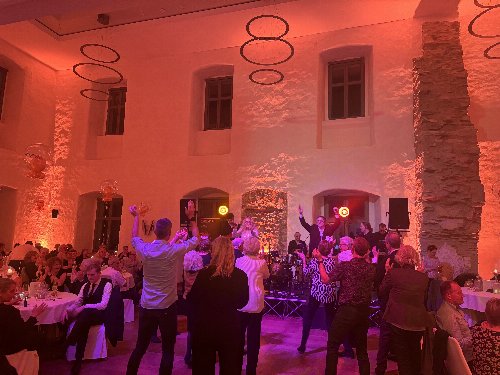 Silvesterarrangement mit Ballnacht