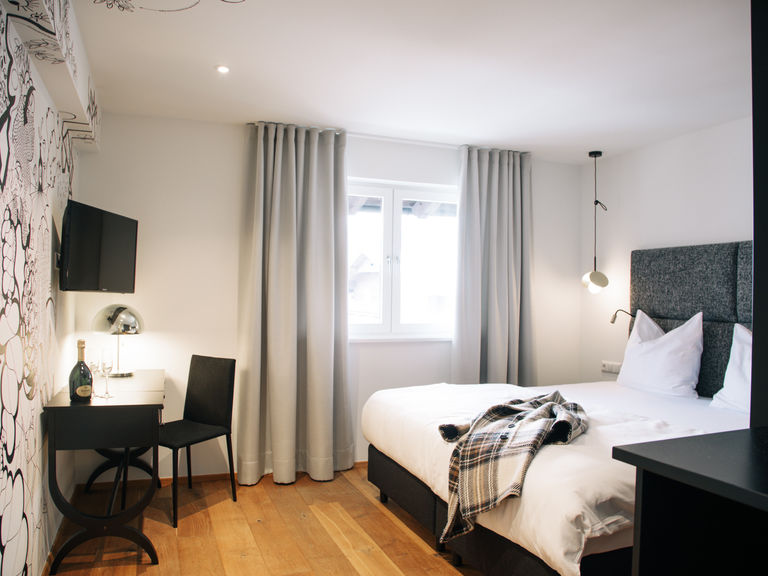 Doppelzimmer mit Balkon
