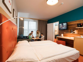 Sunny Bunny's 2 Nächte im Hotel der Sonnentherme mit Baby- & Kinderbetreuung