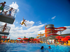 Sunny Bunny's 2 Nächte im Hotel der Sonnentherme mit Baby- & Kinderbetreuung