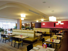 Sunny Bunny's 2 Nächte im Hotel der Sonnentherme mit Baby- & Kinderbetreuung