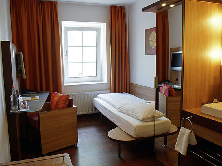 Einzelzimmer Standard
