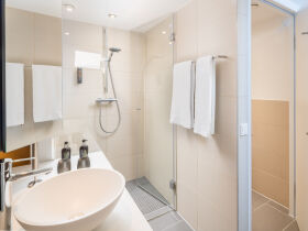 Romantische AusZeit an der Donau - Stilvolle Erholung an der Donau inkl. Wein | 4 Nächte