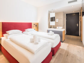 Romantische AusZeit an der Donau - Stilvolle Erholung an der Donau inkl. Wein | 4 Nächte