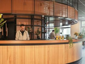 Metropolen-Kurzurlaub in Düsseldorf am Rheinufer | 4 Tage