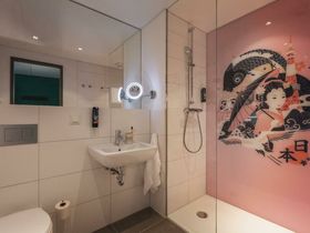 Metropolen-Kurzurlaub in Düsseldorf am Rheinufer | 4 Tage