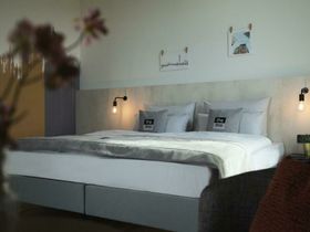 Metropolen-Kurzurlaub in Düsseldorf am Rheinufer | 4 Tage