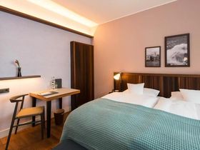 4 Tage THE LIBERTY Hotel Bremerhaven inkl. 3- Gang Abendmenü