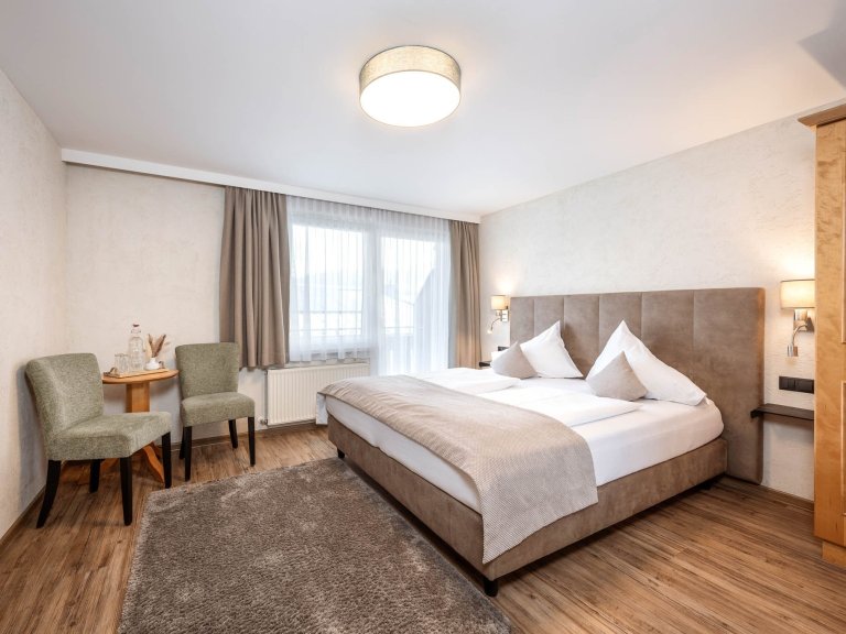 Doppelzimmer mit Balkon
