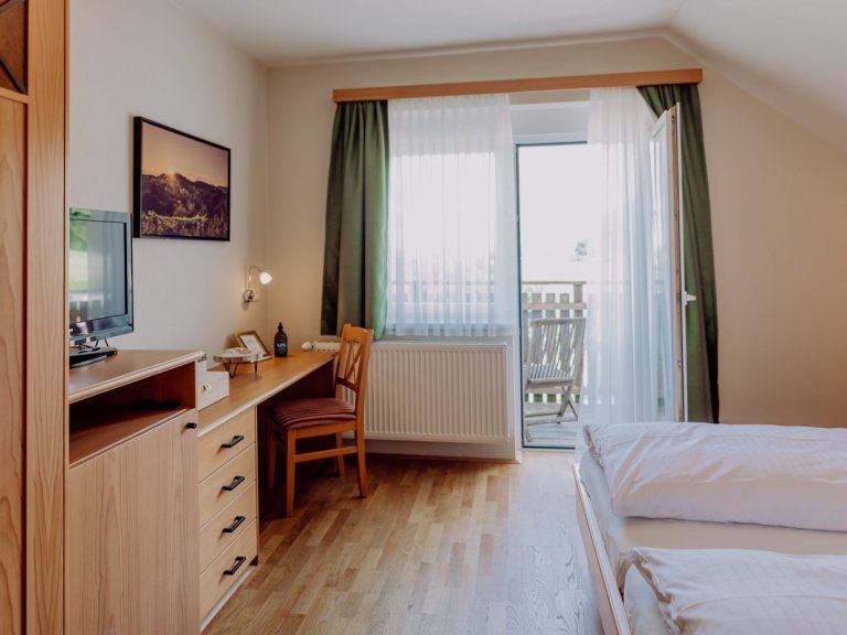 Doppelzimmer mit Balkon
