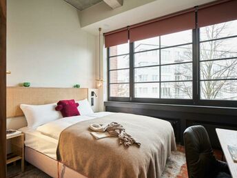 Bild 10 von 28