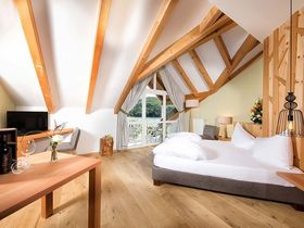 Goldener Herbst am Montiggler See – Ein Naturerlebnis im Seehotel Sparer  - Spar(ers) Zeit