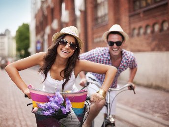  Hotel BOOTSHAUS - Einfach ans Wasser... 7 Tage direkt am Weserradweg in Achim bei Bremen