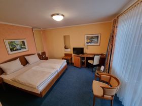  Einfach ans Wasser... 8 Tage direkt am Weserradweg in Achim bei Bremen