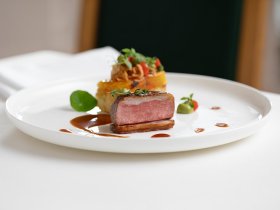 Außergewöhnliche Lage direkt am Wolfgangsee mit hohem kulinarischem Anspruch | 1 Nacht