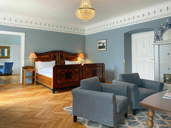 Bild 9 von 28