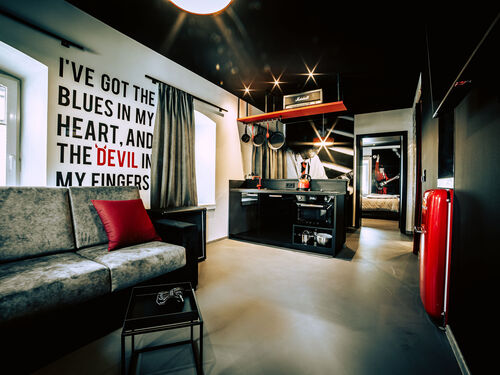 Boutique Apartments Old School