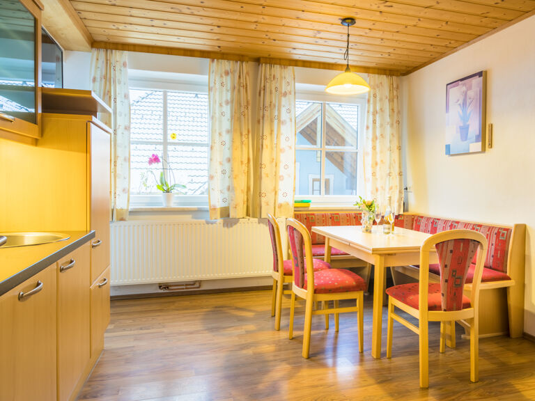 Appartement/s A