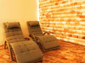 Erholungstage mit Frühstück im Savoy Westend Hotel / 4 Tage 