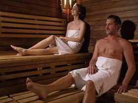 Erholungstage mit Frühstück im Savoy Westend Hotel / 4 Tage 