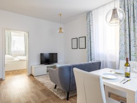 Unterkunft mit Frühstück und privater finnischer Sauna / 2 Nächte| 3 Tage