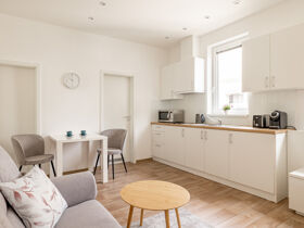 Unterkunft mit Frühstück und privater finnischer Sauna / 4 Nächte| 5 Tage