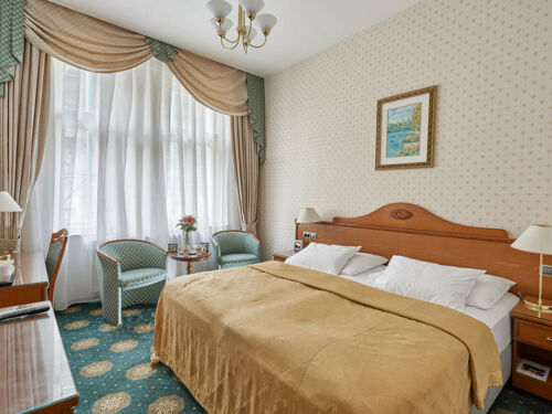 Hotel Romance