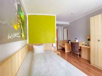 Bild 18 von 27