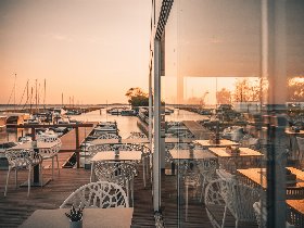 2 Tage Open Air Romantik direkt am Wasser - Schlafen im Schlafstrandkorb inkl. Frühstück