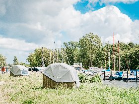 2 Tage Open Air Romantik direkt am Wasser - Schlafen im Schlafstrandkorb inkl. Frühstück