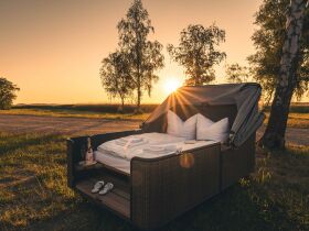 Über Himmelfahrt & Pfingsten auf Rügen im Schlafstrandkorb inkl. Frühstück