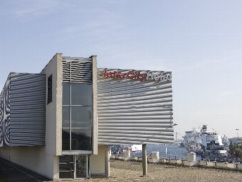 Kiel erleben – frühstücken, bummeln, Fischbrötchen genießen -  4 Nächte