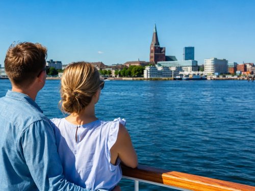 Kiel vom Wasser aus – Förde Dampfer, Fischbrötchen & Kreuzfahrtflair - 3 Nächte