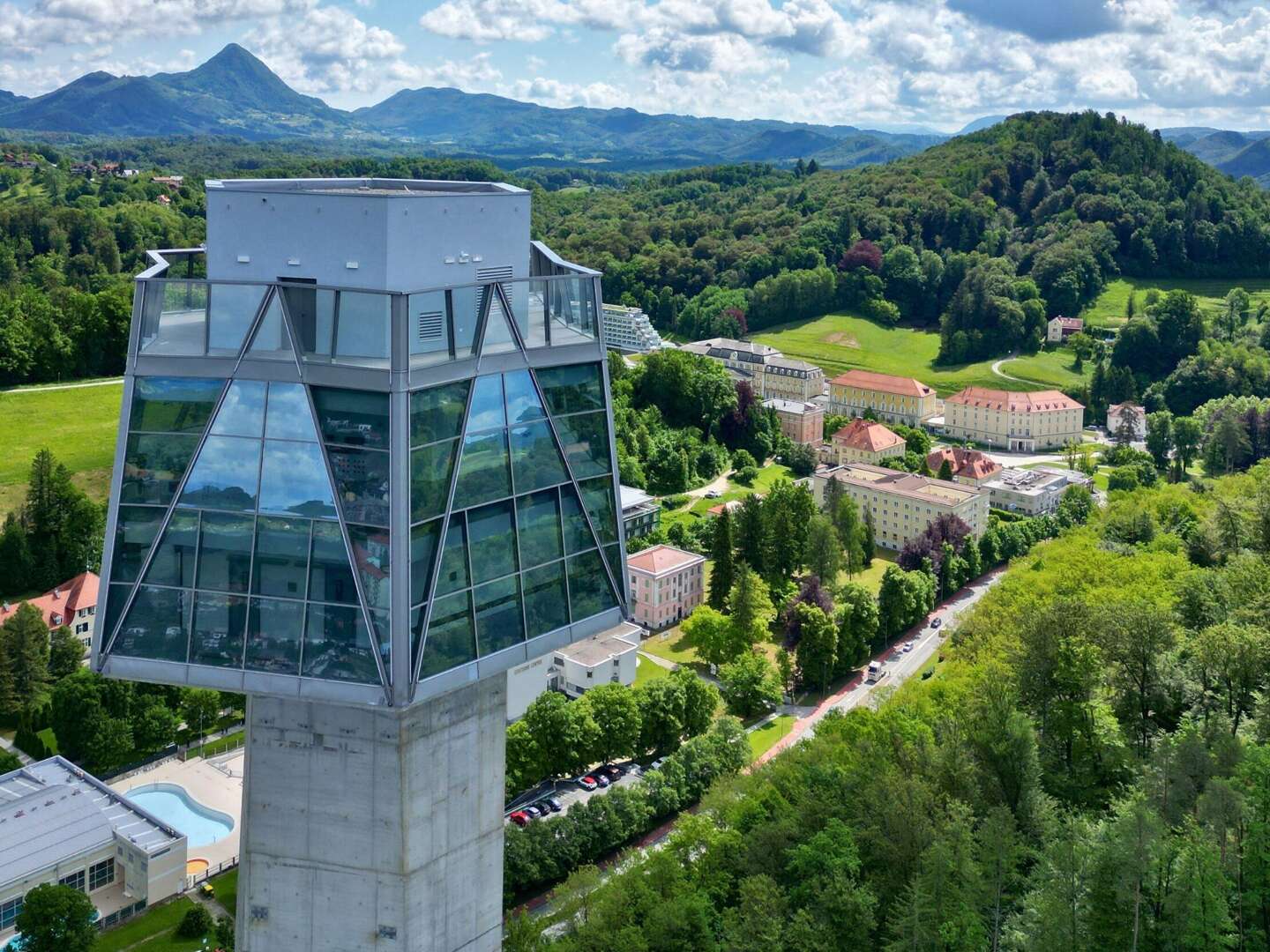 Erlebnisurlaub in Rogaška Slatina – Kristall Turm Eintritt & Halbpension inklusive I 4 Nächte